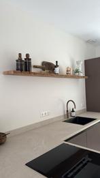 Robuuste wandplanken van oud eiken, unieke planken op maat, Huis en Inrichting, Woonaccessoires | Wandplanken en Boekenplanken