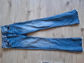 Flared jeans Pull & Bear maat 34  beschikbaar voor biedingen