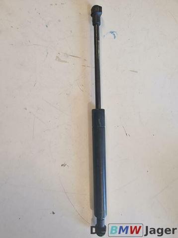 Gasveer motorkap BMW 3-serie E46 51238202688 beschikbaar voor biedingen