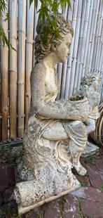 Betonnen beeld/fontein van vrouw met schelp - h 82 cm, Tuin en Terras, Tuinbeelden, Ophalen, Gebruikt