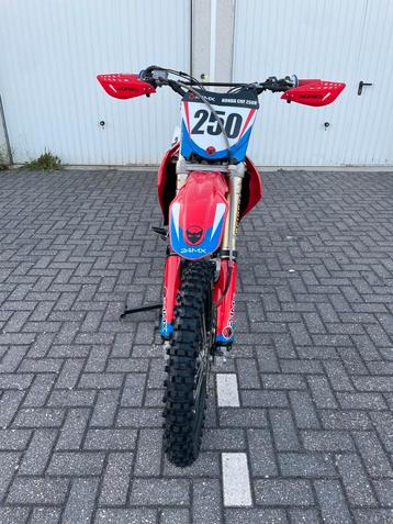 Een hele frisse Honda Crf 250 R 2009 beschikbaar voor biedingen