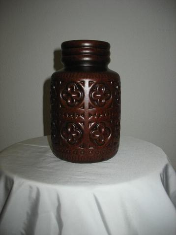 West Germany Vaas Bruin (kleine beschadiging  nr 2 ) Vintage beschikbaar voor biedingen