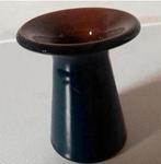 Aardewerk vaasje van binnen en buiten geglazuurd. H. 8 cm., Huis en Inrichting, Woonaccessoires | Vazen, Overige kleuren, Aardewerk of Porselein