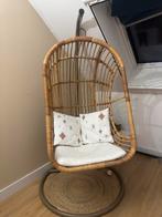 Hangstoel, Huis en Inrichting, Stoelen, Bruin, Ophalen of Verzenden, Zo goed als nieuw, Eén