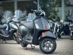 ZO GOED ALS NIEUW! Vespa GTS 300 Motorscooter, Motoren, Motoren | Piaggio, Scooter, 300 cc, Bedrijf, 1 cilinder