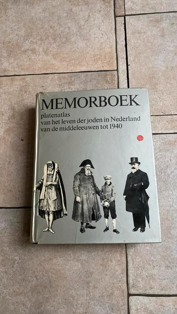 Platenatlas memoboek beschikbaar voor biedingen