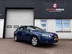 Audi A4 Avant 3.2 FSI quattro, Auto's, Audi, Parkeersensor, Blauw, Handgeschakeld, 92 €/maand