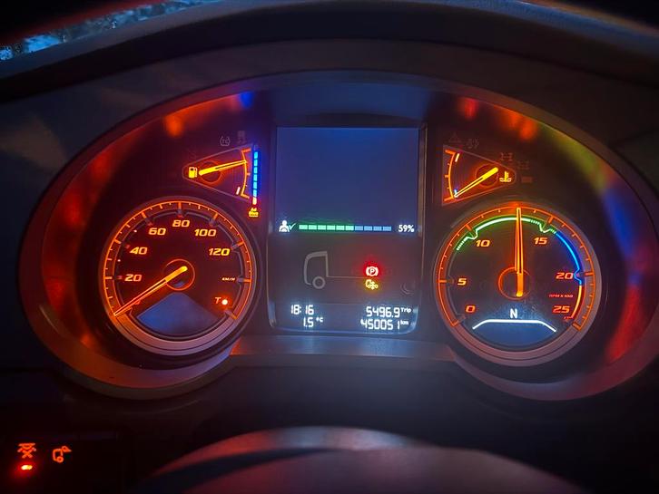 DAF XF 480 FT uit 2021, Auto's, Vrachtwagens, Particulier, Xenon verlichting, DAF, Diesel, Euro 6, Automaat, Wit, Grijs, Stof