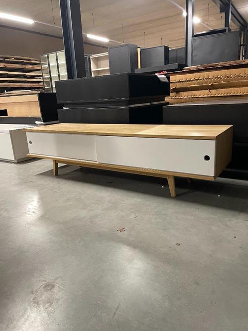 tv dressoir retro design met schuif eiken mat wit combi, Huis en Inrichting, Kasten | Dressoirs, 25 tot 50 cm, Eikenhout, Overige materialen