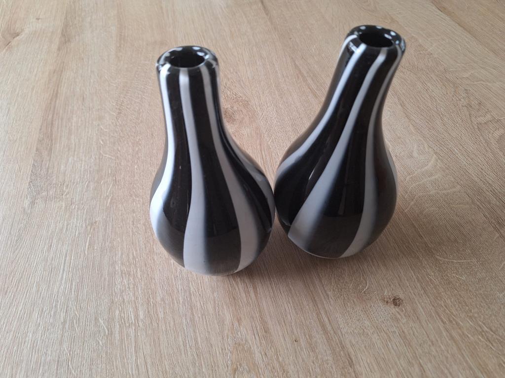 Super Mooie Fidrio Vaasjes Zwart Wit - Mooie Decoratie, Zwart, Ophalen of Verzenden, Minder dan 50 cm, Glas
