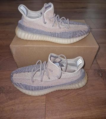 Yeezys Boost 350 V2 Ash Pearl (ECHT) Maat US10,1/2 EU442/3 beschikbaar voor biedingen