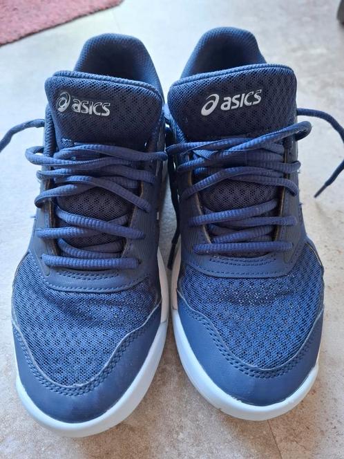 Asics upcourt 5 mt 39 zaalschoen, Kleding | Dames, Schoenen, Zo goed als nieuw, Sneakers of Gympen, Ophalen of Verzenden