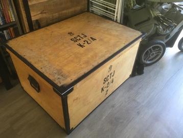 Legerkist / salontafel 52x82x47CM beschikbaar voor biedingen