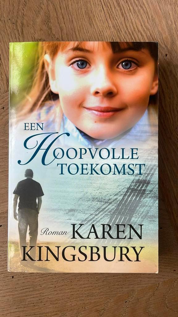 Karen Kingsbury - Een hoopvolle toekomst, Boeken, Literatuur, Zo goed als nieuw, Amerika, Ophalen of Verzenden