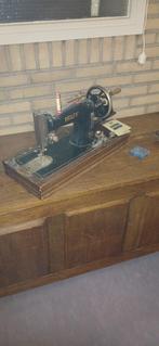 Antieke werkende Pfaff 30 31 handnaaimachine € 40,00, Antiek en Kunst, Antiek | Naaimachines, Ophalen