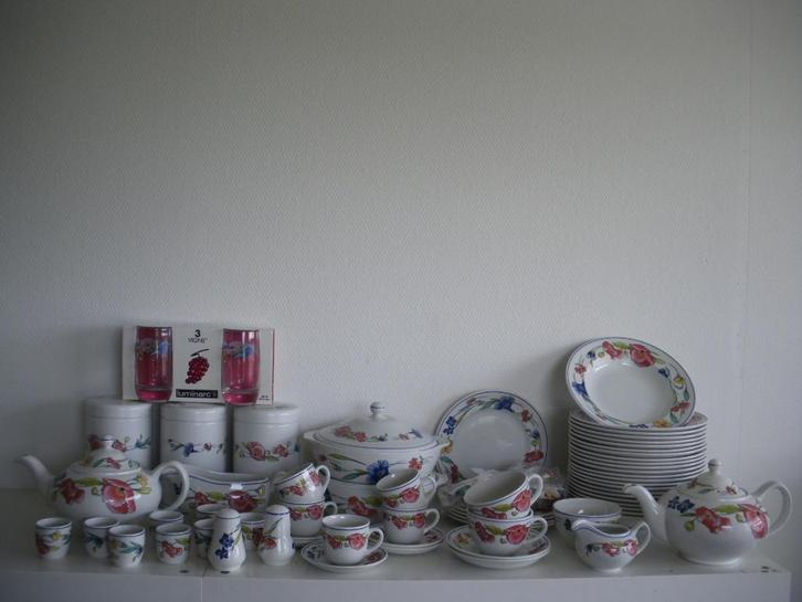 Wood & Sons Alpine Meadow servies, Huis en Inrichting, Keuken | Servies, Zo goed als nieuw, Bord(en), Wedgwood, Aardewerk, Ophalen of Verzenden