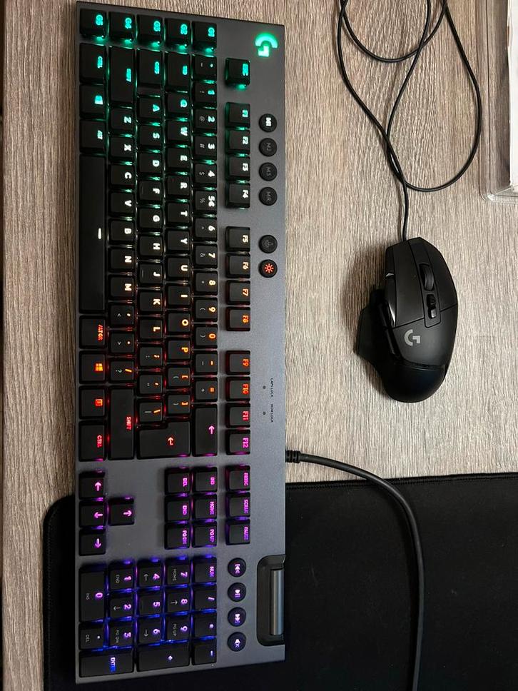 Logitech G815 & G502X Gaming Set, Computers en Software, Toetsenborden, Zo goed als nieuw, Qwerty, Bedraad, Gaming toetsenbord