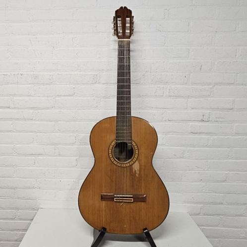 Georg Washburn C-100S akoestische klassieke gitaar, Muziek en Instrumenten, Snaarinstrumenten | Gitaren | Akoestisch, Gebruikt