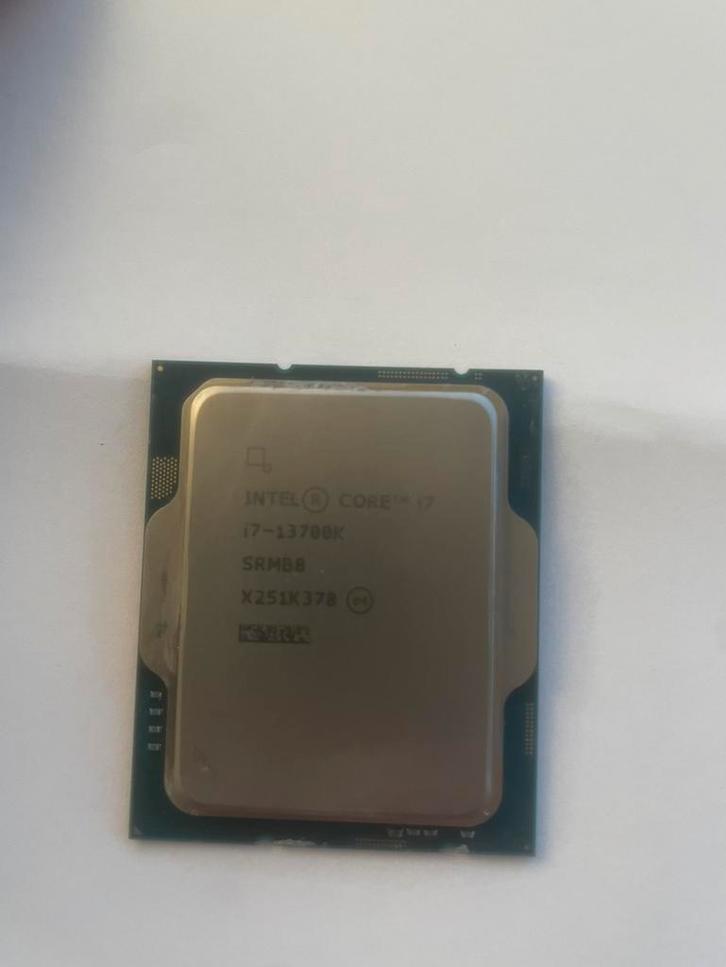 Intel Core i7-13700K processor, Computers en Software, Processors, Zo goed als nieuw, 16-core, 3 tot 4 Ghz, Ophalen of Verzenden