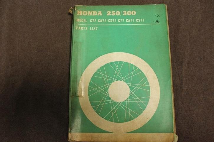 Honda C72 CA72 CS72 C77 CA CS 1964/65 motorcycle parts list, Motoren, Handleidingen en Instructieboekjes, Honda, Ophalen of Verzenden