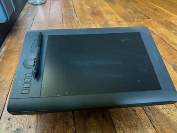 Wacom Intuos Pro PTH-651 beschikbaar voor biedingen