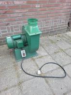 Krachtige afzuiger, werkend op 220v

2 hp, Ophalen, Zo goed als nieuw, Afzuiger