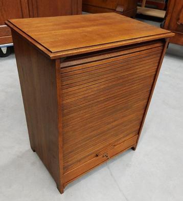 Gerestaureerd klein Hollands Art Deco archiefkastje. Eiken. beschikbaar voor biedingen