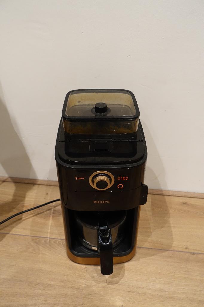 Philips Grind & Brew HD7768, Witgoed en Apparatuur, Koffiezetapparaten, Gebruikt, Gemalen koffie, Koffiebonen, Koffiemachine, 4 tot 10 kopjes
