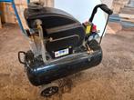 2hp 50liter, Doe-het-zelf en Verbouw, Gebruikt, 6 tot 10 bar, Ophalen of Verzenden, 25 tot 100 liter