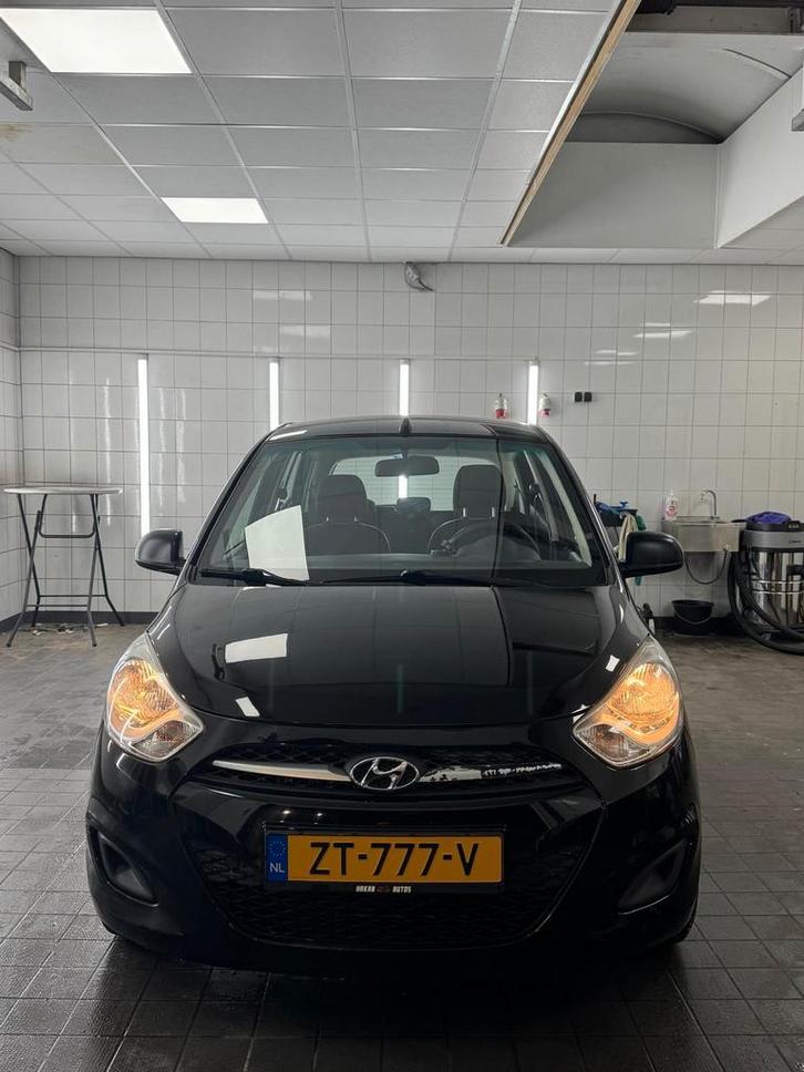 Hyundai i10 1.1 I 5DR 2011 Zwart, Auto's, Hyundai, Particulier, i10, Airconditioning, Elektrische ramen, Lichtmetalen velgen, Benzine