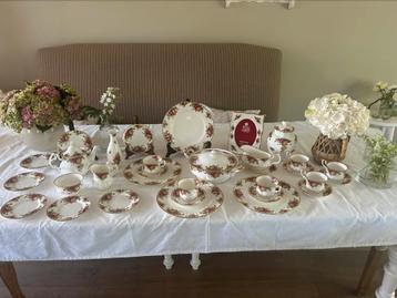 Royal Albert Old Country Roses porselein servies izgst beschikbaar voor biedingen