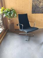 Vitra Eames EA 116 Design klassieker, Huis en Inrichting, Stoelen, Ophalen, Zo goed als nieuw, Zwart, Eén