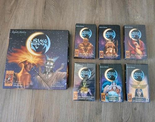 999 Games Blue Moon kaartspellen/ verzamelkaartspellen, Hobby en Vrije tijd, Gezelschapsspellen | Kaartspellen, Zo goed als nieuw