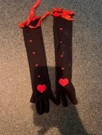 Lange handschoenen zwart met hartjes ️, Ophalen of Verzenden, Zo goed als nieuw, Overige thema's, Accessoires