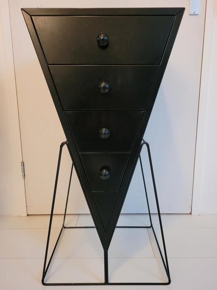 Driehoekig ladekastje, Huis en Inrichting, Kasten | Ladekasten, Gebruikt, Minder dan 100 cm, Minder dan 50 cm, 25 tot 50 cm, Metaal