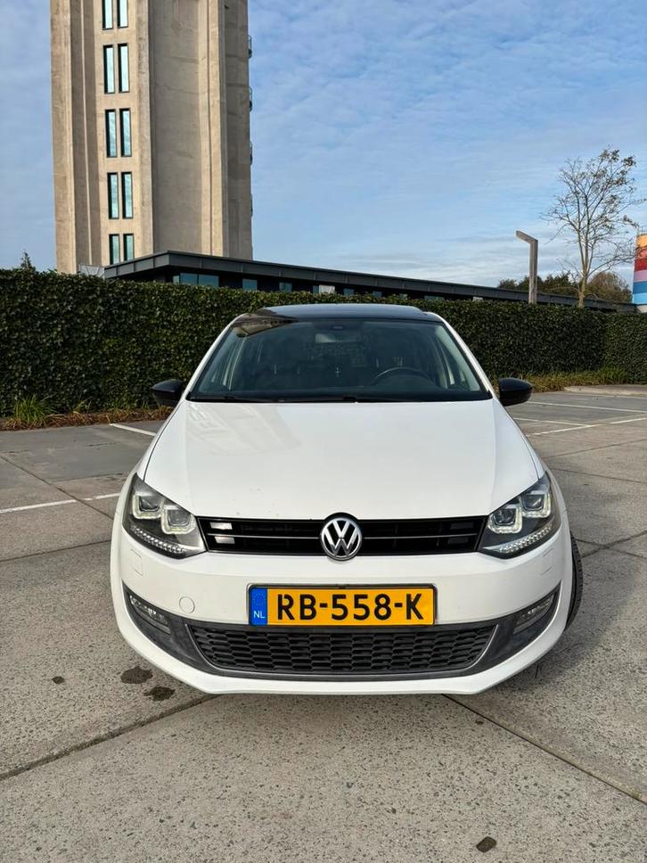Volkswagen Polo 1.4 16V FSI 63KW 2011 Wit, Auto's, Volkswagen, Particulier, Polo, Airbags, Alarm, Bochtverlichting, Elektrische ramen