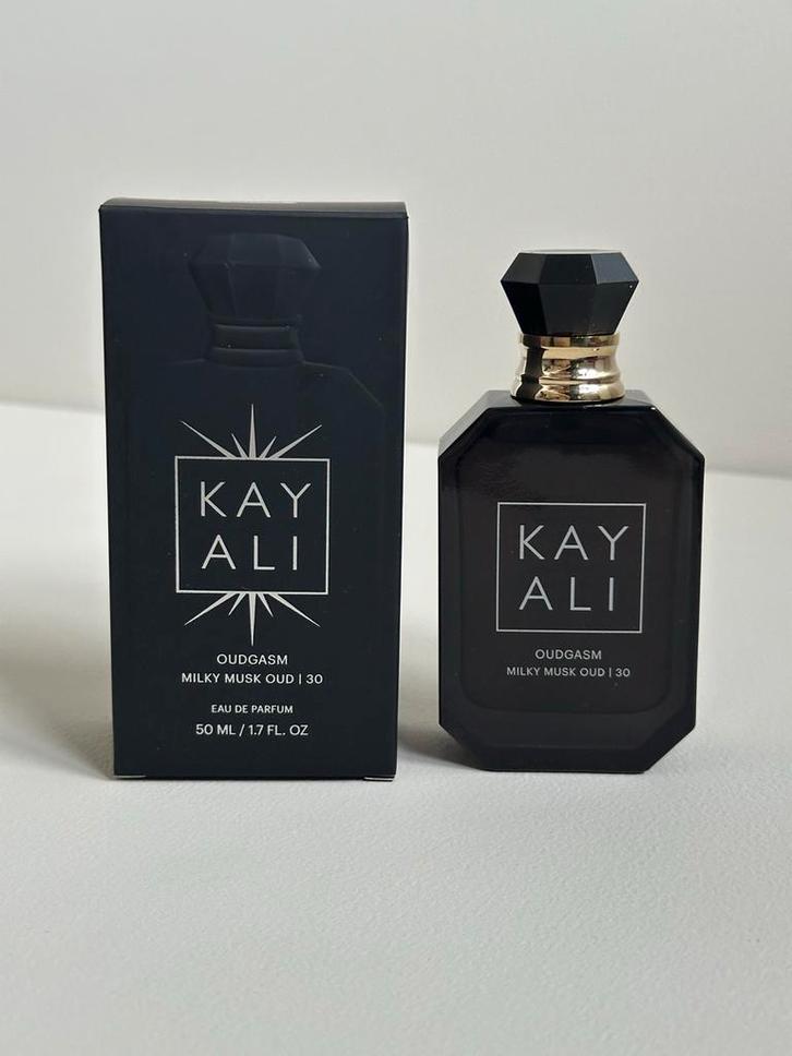 Kayali OUDGASM Milky Musk Oud 30 (NIEUWSTAAT), Sieraden, Tassen en Uiterlijk, Uiterlijk | Parfum, Nieuw, Verzenden