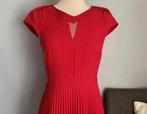Karen Millen rode dames geplooide jurk 38-M modern design, Kleding | Dames, Maat 38/40 (M), Karen Millen, Nieuw, Ophalen of Verzenden