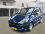 Peugeot 1007 1.6-16V Sesam Gentry AUT AIRCO TREKHAAK 2 X SLE, Auto's, Peugeot, 15 km/l, Gebruikt, 4 cilinders, Bedrijf