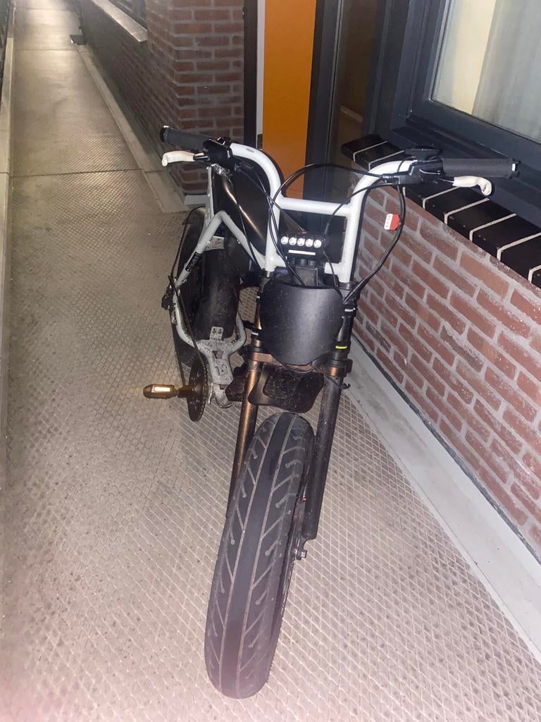 Super 73 Zx Moon Rock (Mods), Fietsen en Brommers, Elektrische fietsen, Ophalen, Zo goed als nieuw, Overige merken