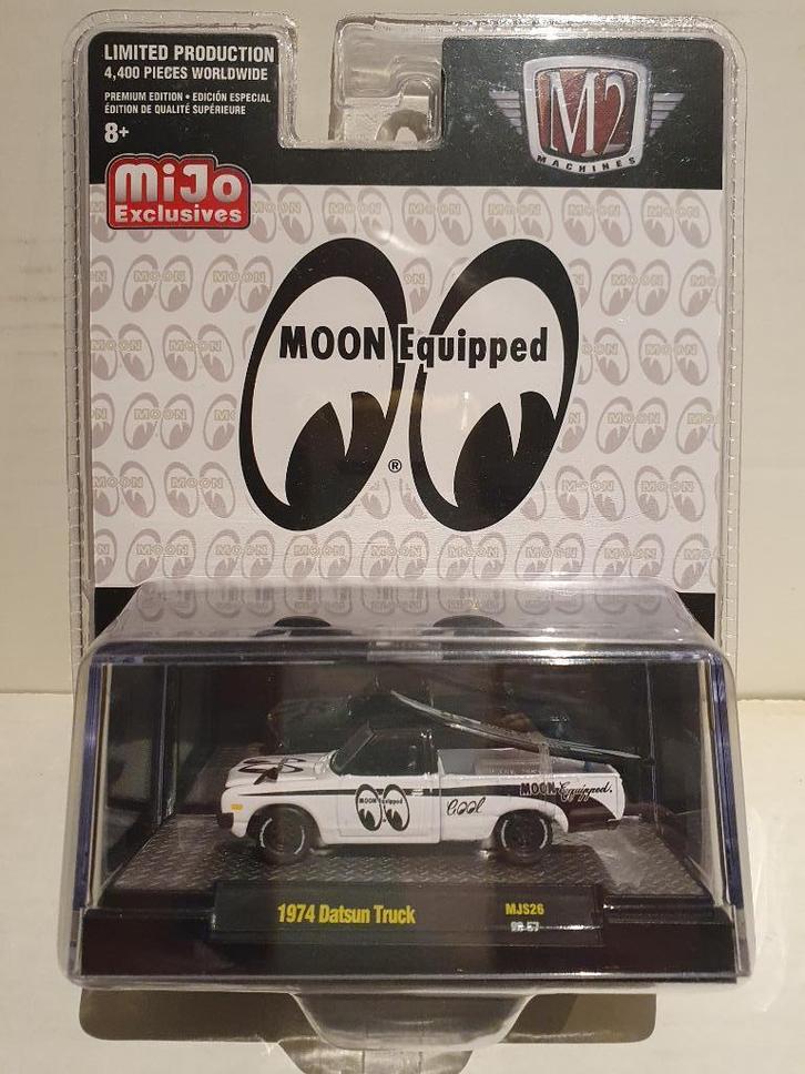 M2 machines 1/64 1974 Datsun Truck, Hobby en Vrije tijd, Modelauto's | Overige schalen, Zo goed als nieuw, Auto, Ophalen of Verzenden