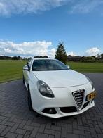 Alfa Romeo Giulietta quadrifoglio 1.750 TBI 2012 Wit, Auto's, Alfa Romeo, 65 €/maand, 1295 kg, 4 cilinders, Wit