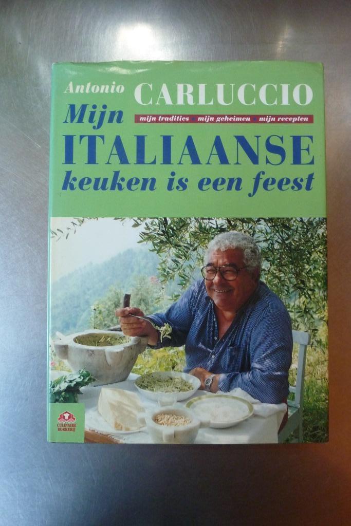 Mijn italiaanse keuken is een feest - Antonio Carluccio, Boeken, Kookboeken, Gelezen, Italië, Ophalen of Verzenden