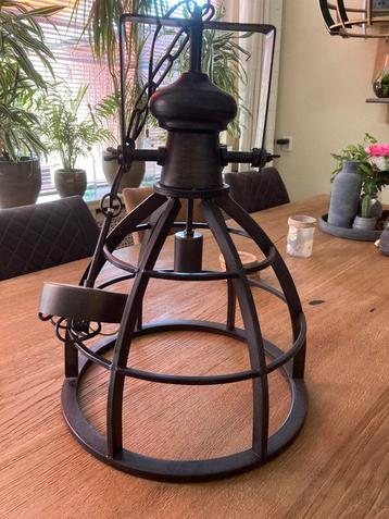 Hanglamp beschikbaar voor biedingen
