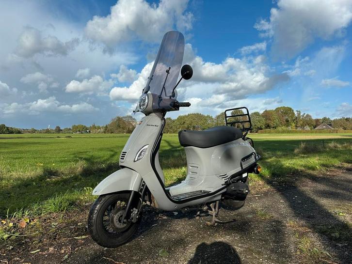 Scooter La Souris Sourini RS 2021, Fietsen en Brommers, Snorfietsen en Snorscooters, Benzine, Ophalen