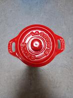 Staub mini cocotte, Huis en Inrichting, Keuken | Potten en Pannen, Ophalen of Verzenden, Zo goed als nieuw, Overige materialen