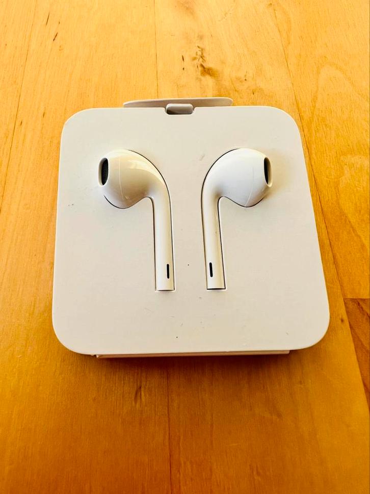 Apple EarPods – Lightning, Nieuw en Ongebruikt, Telecommunicatie, Mobiele telefoons | Oordopjes, Nieuw, Ophalen of Verzenden