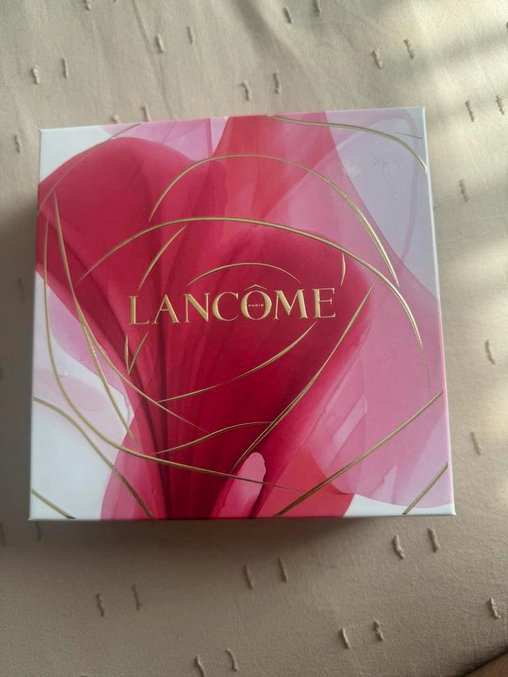 Lancôme La Vie Est Belle, Sieraden, Tassen en Uiterlijk, Uiterlijk | Parfum, Nieuw, Ophalen of Verzenden