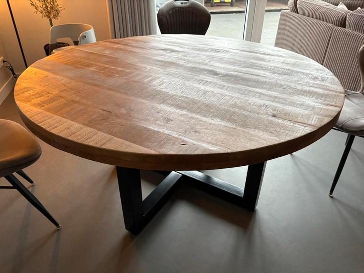 Eethoek ronde eettafel olton mango hout + 4 stoelen, Huis en Inrichting, Tafels | Eettafels, Zo goed als nieuw, 100 tot 150 cm