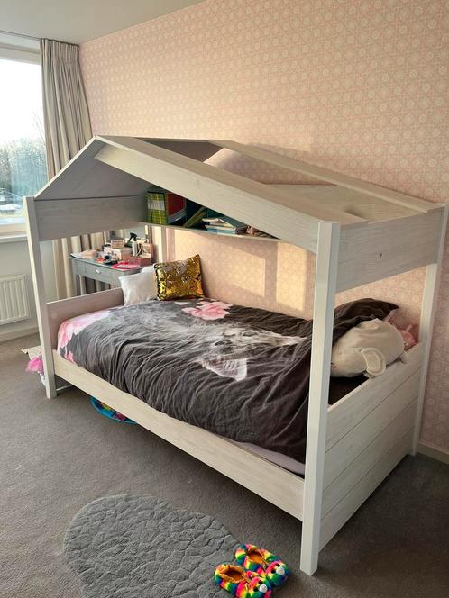 Kinderbed met dak excl matras, Kinderen en Baby's, Kinderkamer | Bedden, Gebruikt, 180 cm of meer, 100 cm of meer, Matras, Verzenden